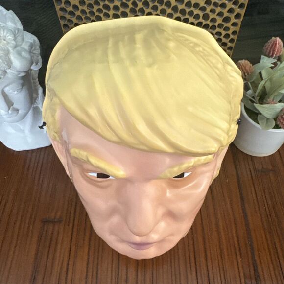 Trump Pout Halloween Cosplay Plastic Mask Disguise Inc Hilary Toliet Paper New - Picture 4 of 8